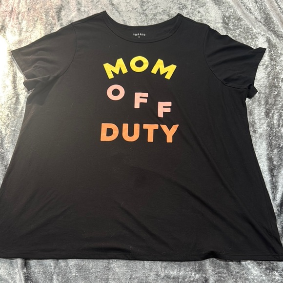 Torrid Black and Yellow Short Sleeve Top - Picture 1 of 3